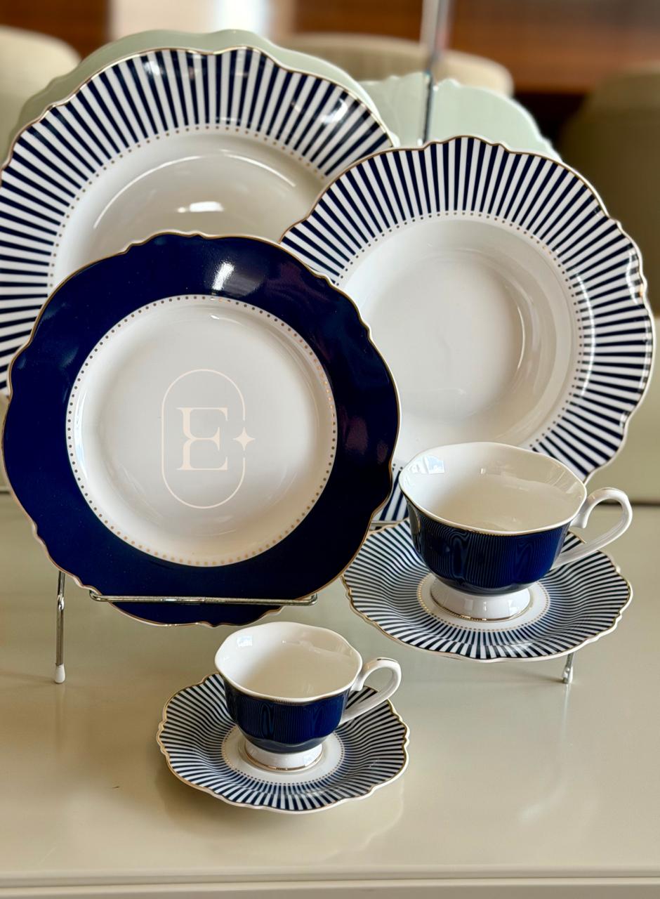 PRATO SOBREMESA ROYAL PORCELANA BRANCO E AZUL FILADO DE DOURADO (06 UNID)